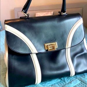 Handbag leather